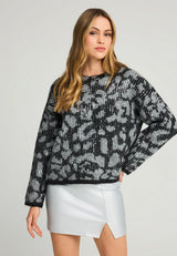 Πλεκτό πουλόβερ με λεοπάρ σχέδιο και παγιέτες