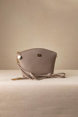 Τσαντάκι νεσεσέρ με extra λουράκι για χιαστί