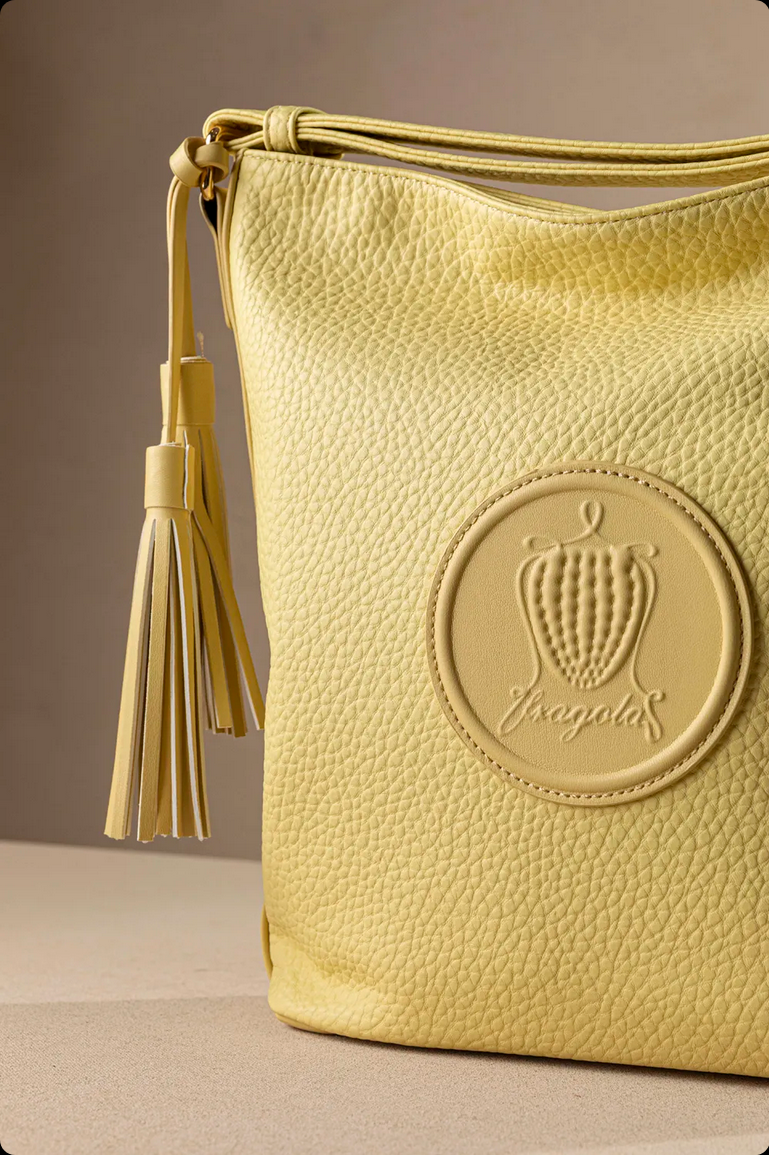 Τσάντα ώμου με casual logo