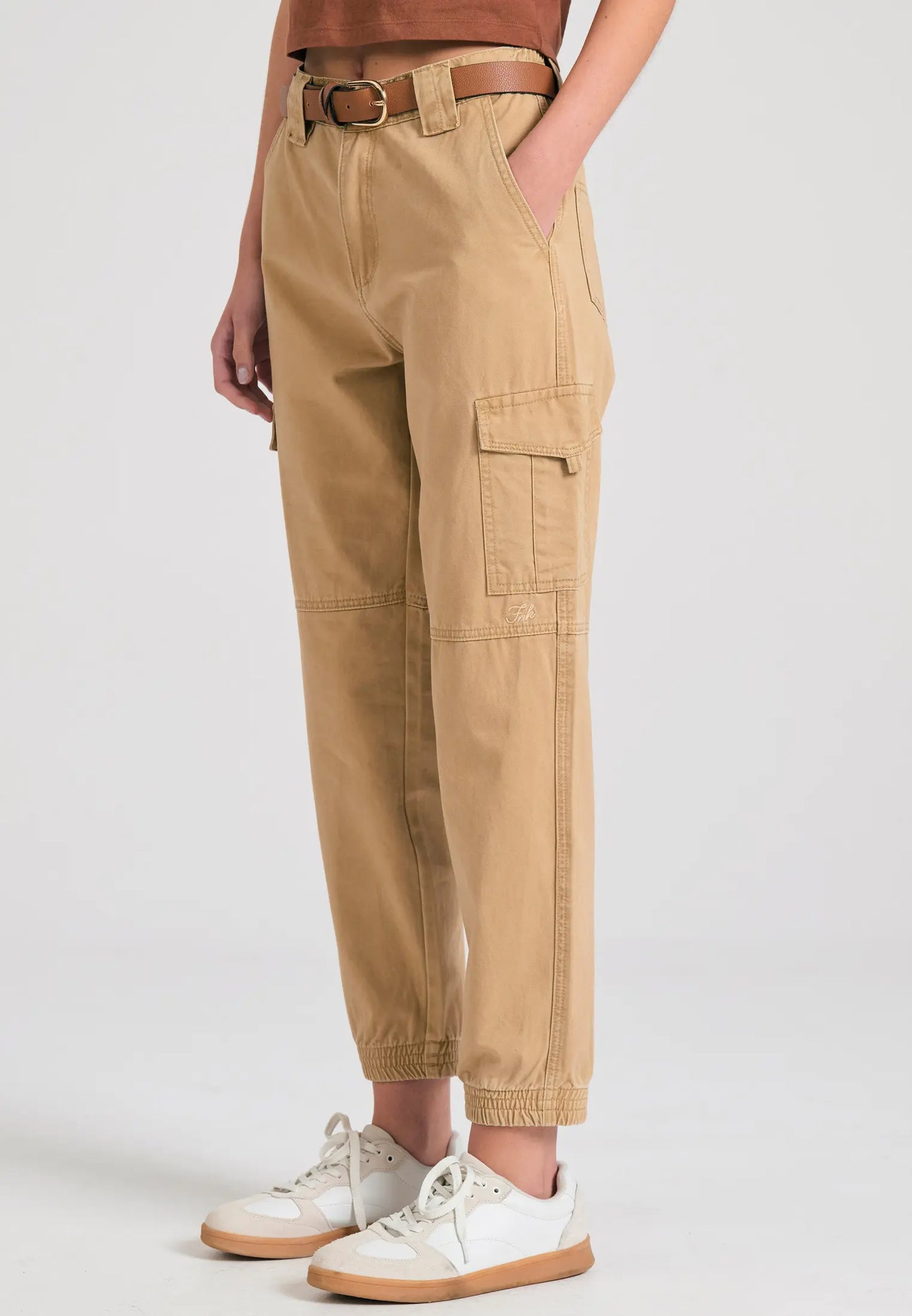 Garment dyed cargo παντελόνι με ελαστική μέση