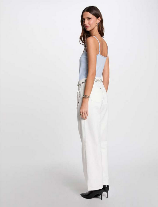 MORGAN γυναικείο basic top με τιράντες σε γαλάζια απόχρωση, πίσω όψη δείχνει την άνετη εφαρμογή