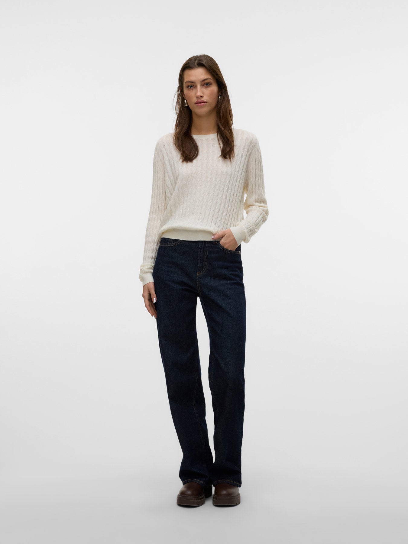 VERO MODA Γυναικείο Πλεκτό Πουλόβερ Ανάγλυφη Πλέξη Μπεζ ολόσωμη εμφάνιση