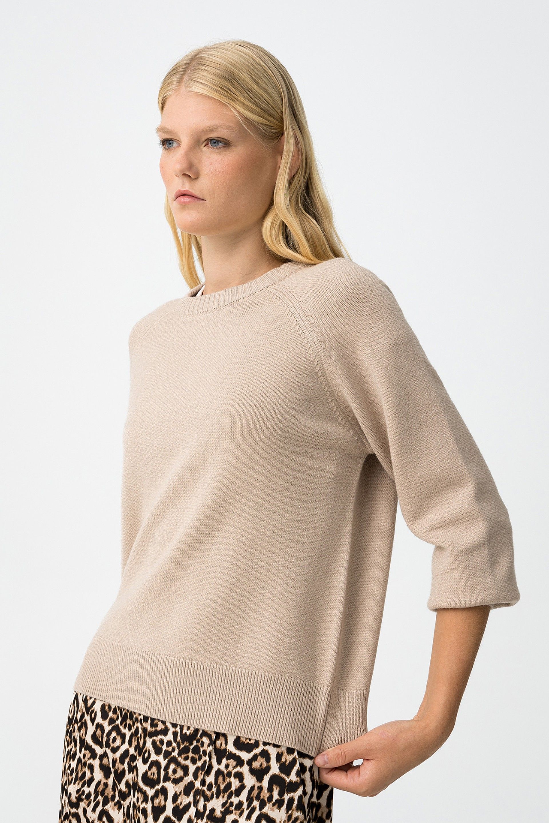 Tiffosi Γυναικείο Basic Πουλόβερ Κανονική Εφαρμογή Round Neck Raglan Μανίκια πλάγια όψη