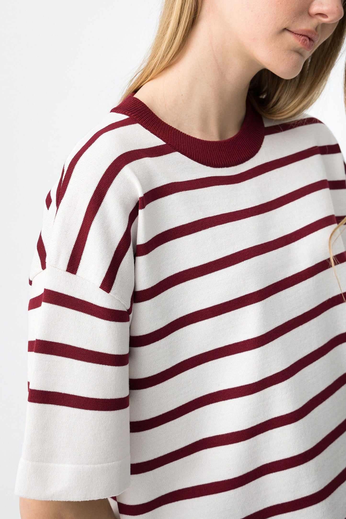 Πλεκτή Μπλούζα με Μπορντό Ρίγες
