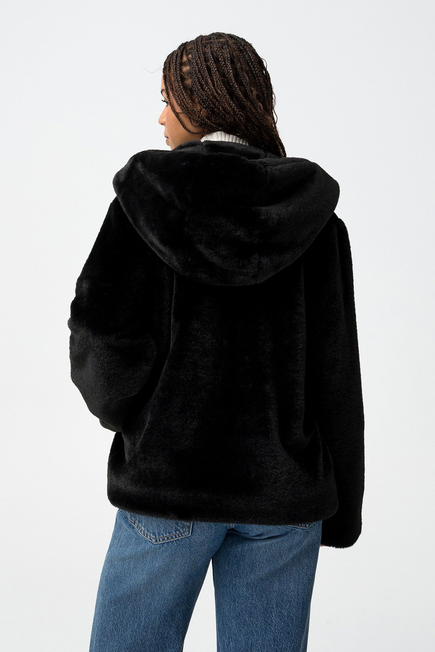 Μπουφάν Μαύρο από Συνθετική Γούνα