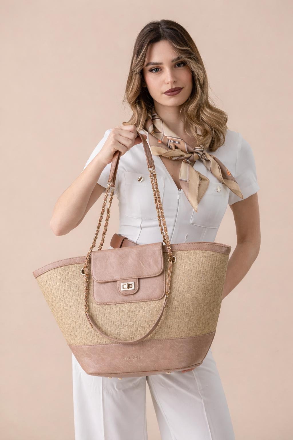 Shopper τσάντα ώμου με υφή ψάθας