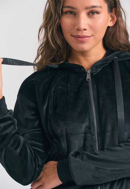 Funky Buddha Γυναικεία Μαύρη Βελουτέ Ζακέτα με Κουκούλα λεπτομέρεια φερμουάρ και κορδόνι κουκούλας