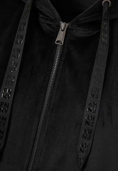 Funky Buddha Γυναικεία Μαύρη Βελουτέ Ζακέτα με Κουκούλα κοντινή λήψη φερμουάρ και κορδόνι με logo fb