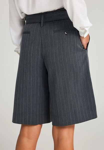 Funky Buddha γυναικεία ριγέ βερμούδα με ζώνη πίσω όψη