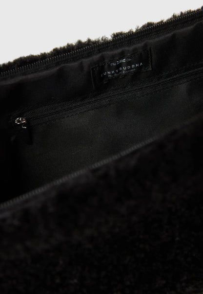 FUNKY BUDDHA Τσάντα Ώμου Faux Fur Μαύρη λεπτομέρεια κλεισίματος