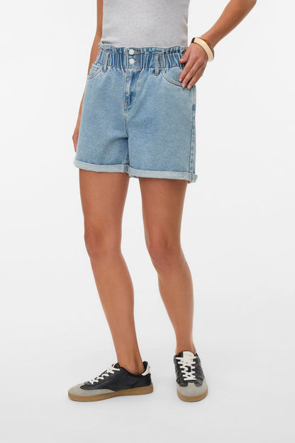 VERO MODA Σορτς Τζιν Ψηλόμεσο Loose Fit Light Blue Denim μπροστινή όψη