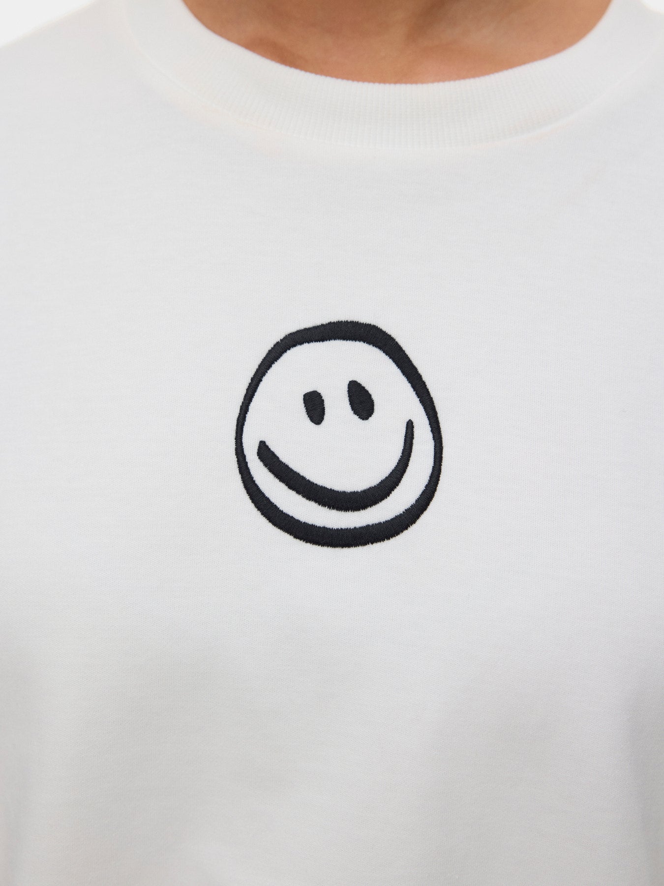 VERO MODA T-shirt Κοντομάνικο Οργανικό Βαμβάκι Smile Print Λευκό λεπτομέρεια τύπωμα