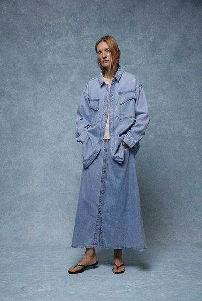 GIOYA φούστα denim γαλάζια maxi - μπροστινή όψη full body