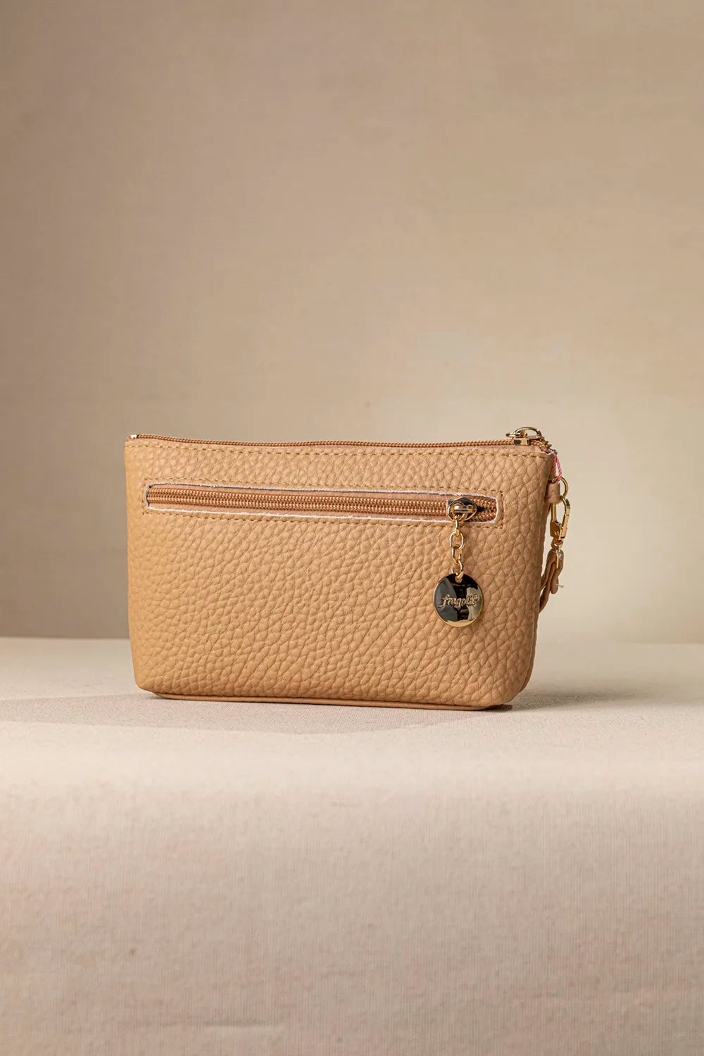 Νεσεσέρ χειρός