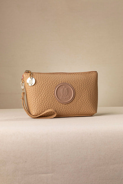 Νεσεσέρ χειρός