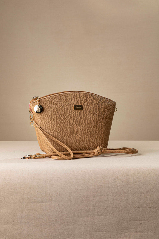 Τσαντάκι νεσεσέρ με extra λουράκι για χιαστί