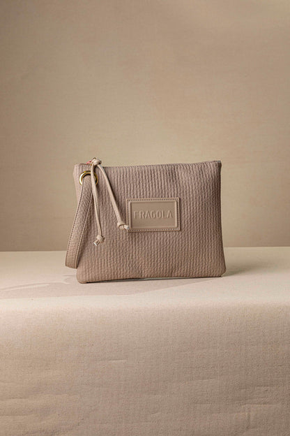 Νεσεσέρ χειρός