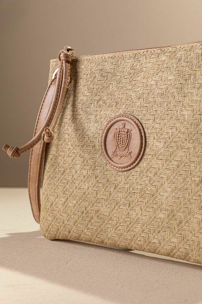 Τσαντάκι/νεσεσέρ με υφή ψάθας