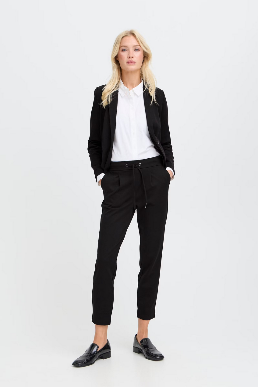 B.YOUNG Γυναικείο Παντελόνι Casual Ψηλόμεσο Ankle Length Μαύρο ολόσωμη εμφάνιση μπροστινή όψη