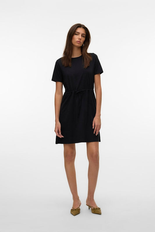 VERO MODA Γυναικείο Φόρεμα Κοντομάνικο mini με Ζώνη Μαύρο ολόσωμη εμφάνιση μπροστινή όψη