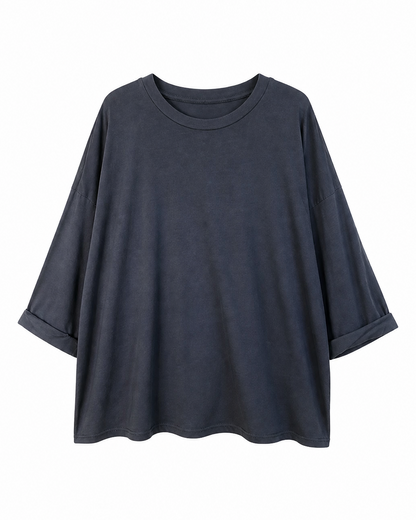 Γυναικεία ανθρακί oversized μπλούζα με στρογγυλή λαιμόκοψη και φαρδιά μανίκια, flat lay
