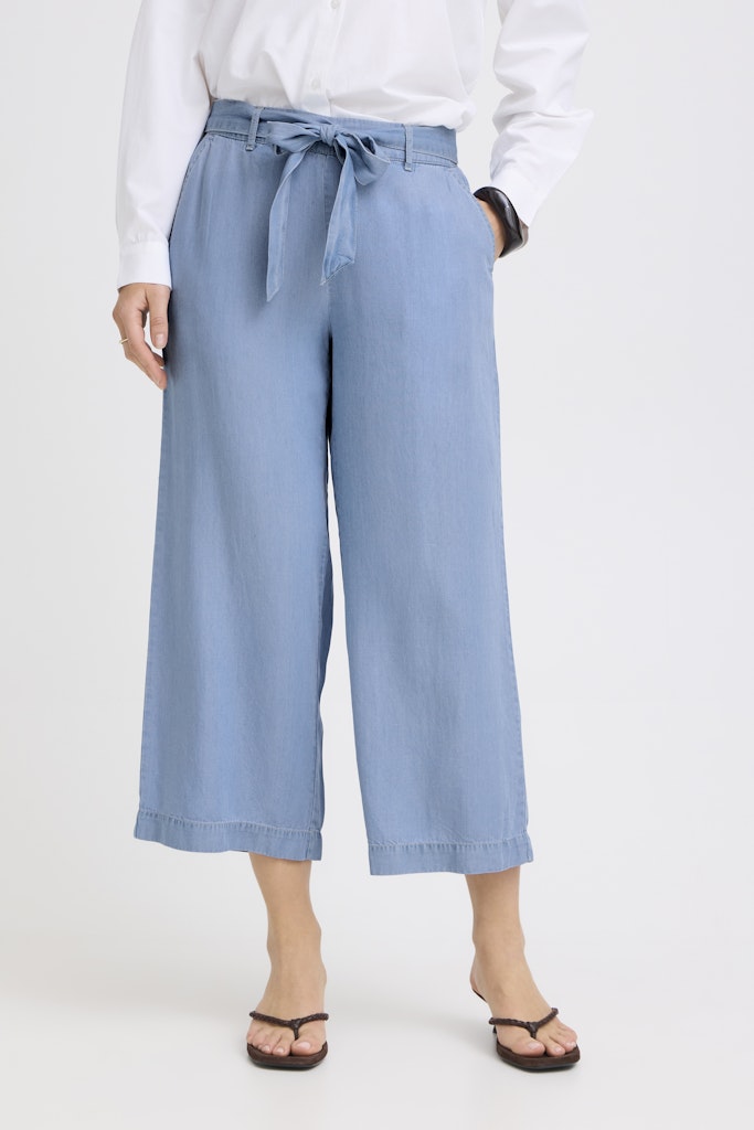 Παντελόνα Denim Γαλάζιο με Ζωνάκι