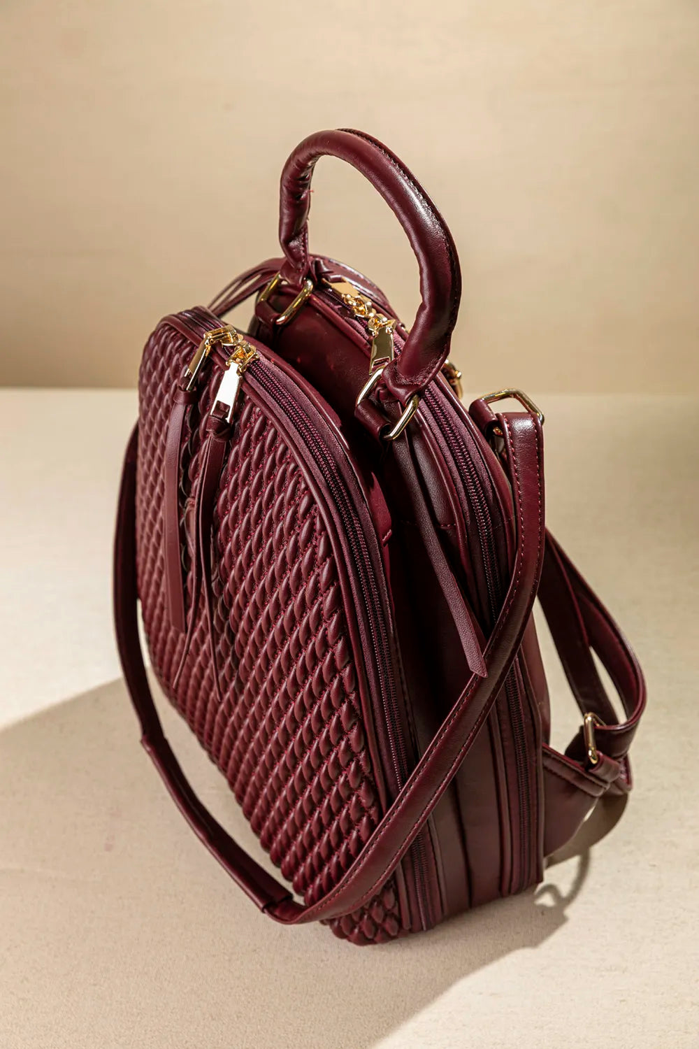Fragola γυναικείο μπορντώ διθέσιο πολυμορφικό backpack puffer - πλαϊνή όψη λεπτομέρεια θηκών