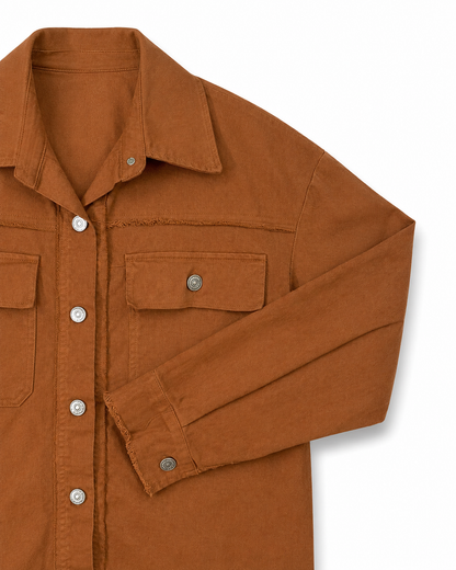 Γυναικείο κεραμιδί jacket πουκάμισο, detail τσέπης στο στήθος με κουμπί και ξέφτια
