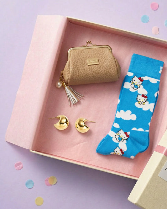 Gift Box με Σκουλαρίκια, Κάλτσες & Πορτοφολάκι