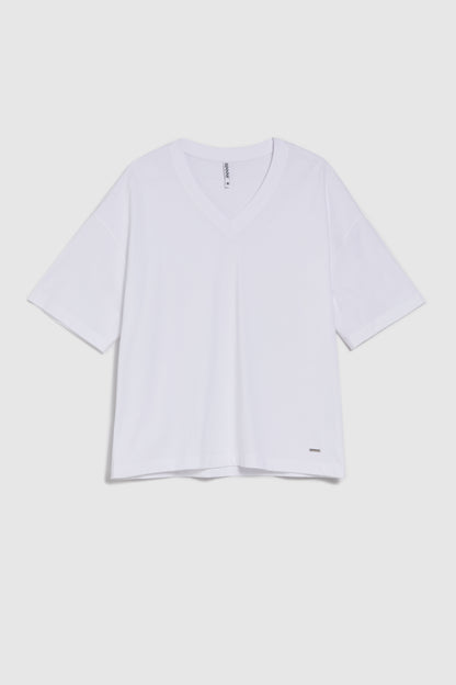 MOODO λευκό basic t-shirt, επίπεδη φωτογραφία, V λαιμόκοψη, μανίκι μέχρι τον αγκώνα, ριχτοί ώμοι, 100% cotton