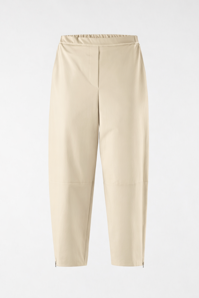 Wendy Trendy Γυναικείο ελαστικό παντελόνι Punto Milano σε μπεζ χρώμα με λεπτομέρειες ραφής στο γόνατο και φερμουάρ στον ποδόγυρο