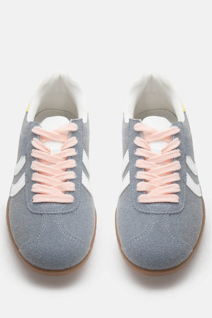 Sneakers σε Συνδυασμό Χρωμάτων