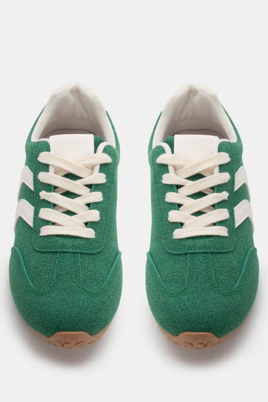 Sneakers σε Συνδυασμό Χρωμάτων