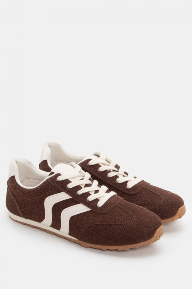 Sneakers σε Συνδυασμό Χρωμάτων