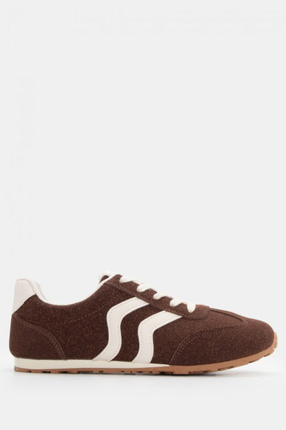 Sneakers σε Συνδυασμό Χρωμάτων