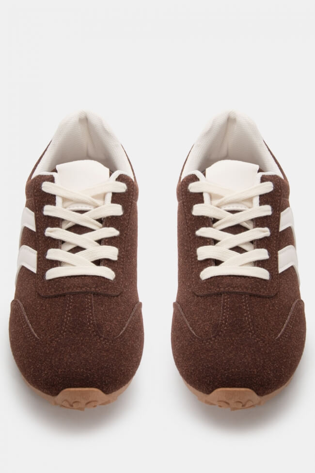 Sneakers σε Συνδυασμό Χρωμάτων