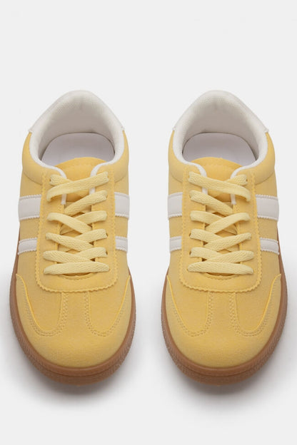 Sneakers σε Συνδυασμό Χρωμάτων