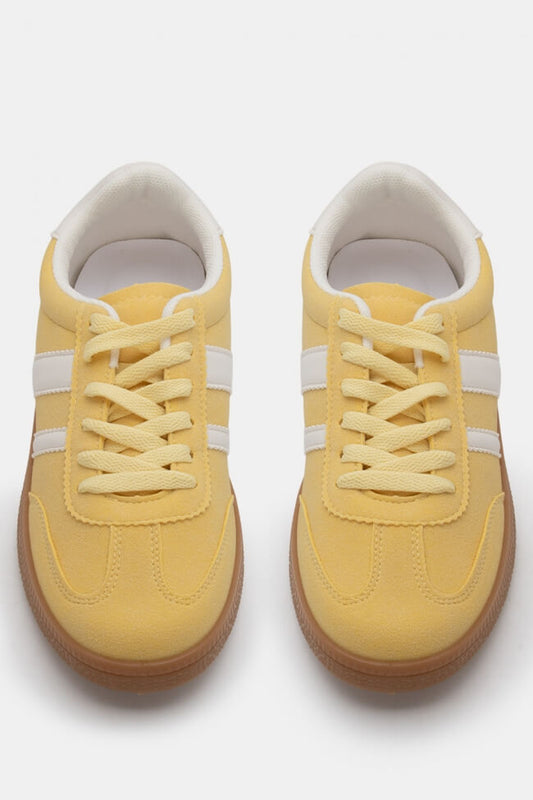 Sneakers σε Συνδυασμό Χρωμάτων