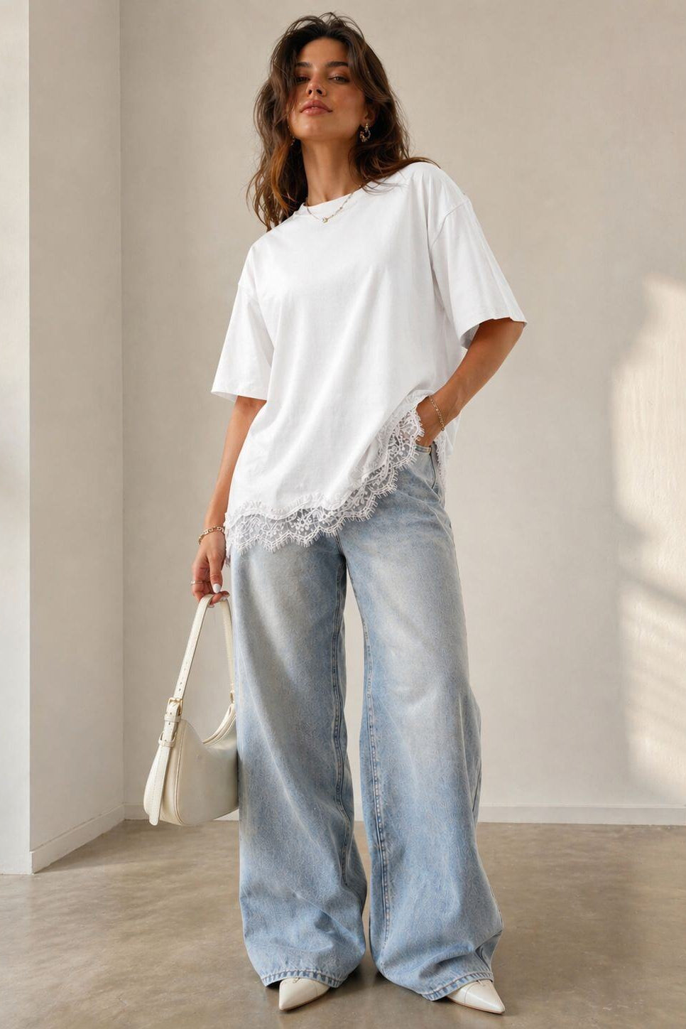 T-shirt Oversized με Δαντέλα