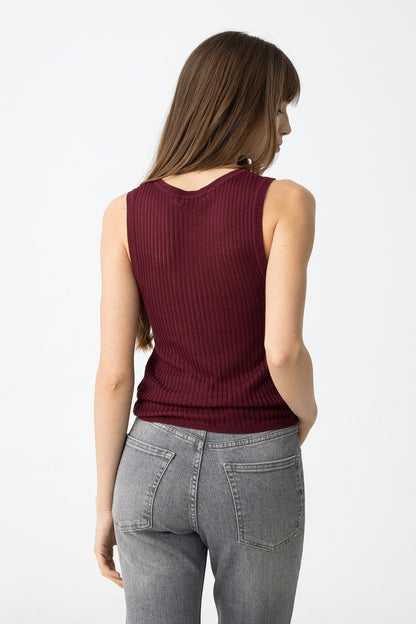 Εντυπωσιακή TIFFOSI γυναικεία αμάνικη μπλούζα burgundy, πίσω όψη, διαχρονικό κομμάτι για κάθε γκαρνταρόμπα