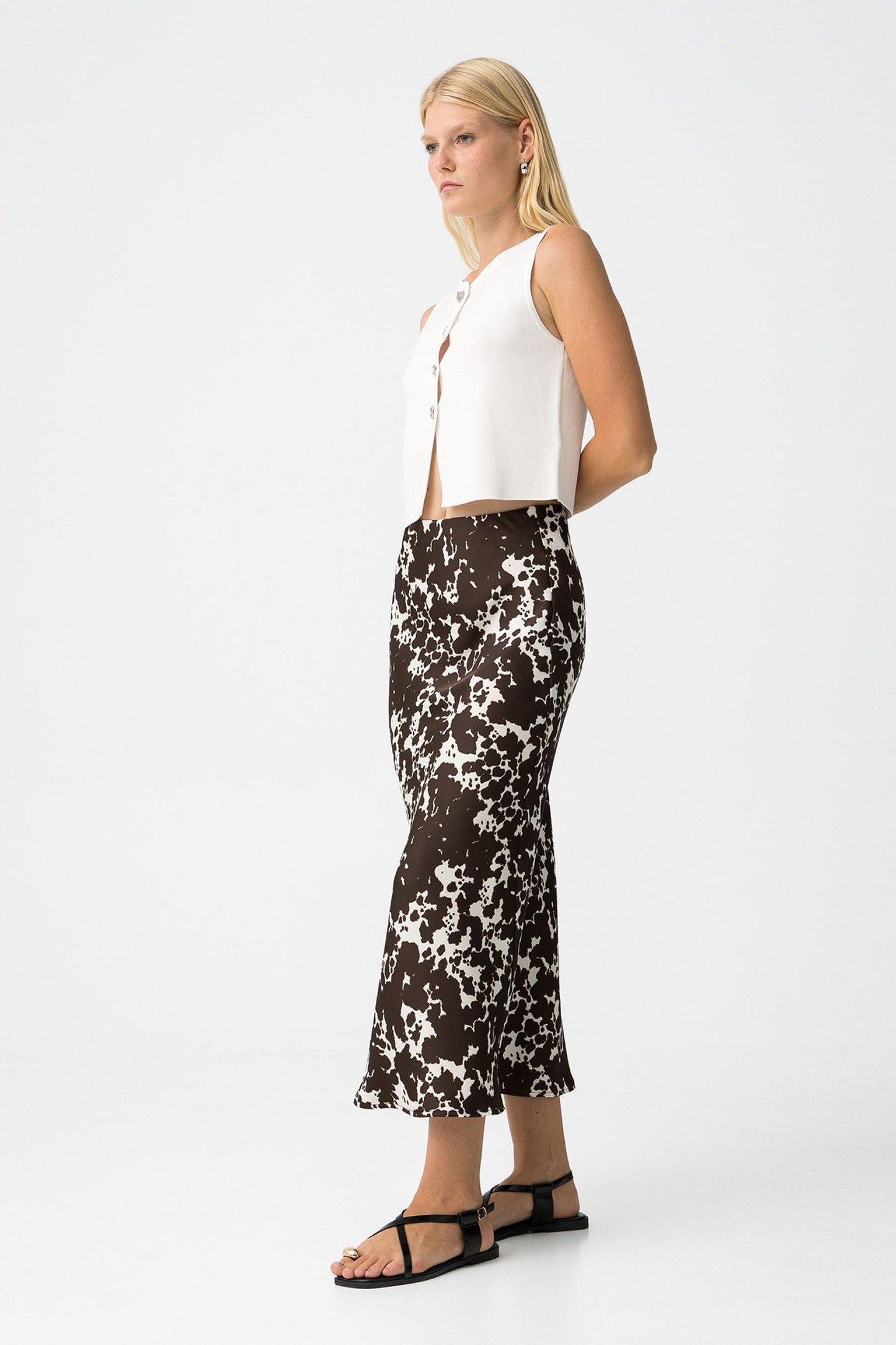 Tiffosi Γυναικεία Satin Midi Φούστα με Cow Print - ολόσωμη εμφάνιση