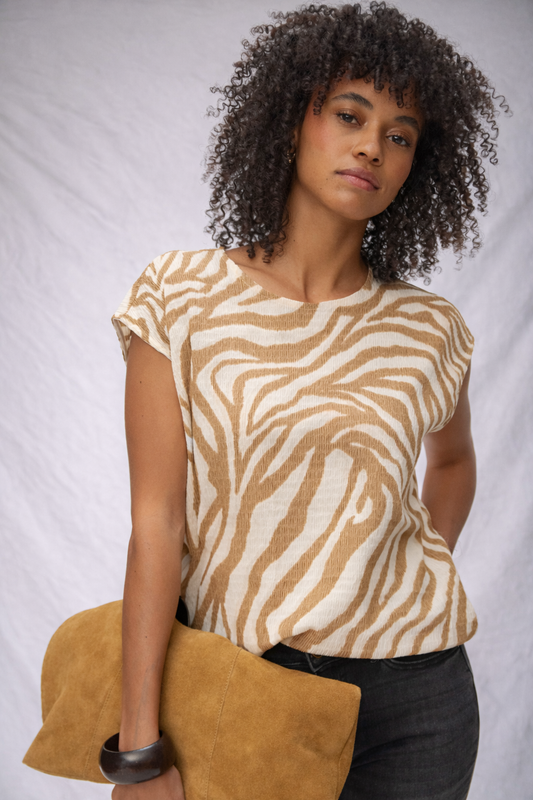 VERO MODA Μπλούζα Animal Print Κοντομάνικη Κανονική Εφαρμογή Μπεζ-Εκρού μπροστινή όψη