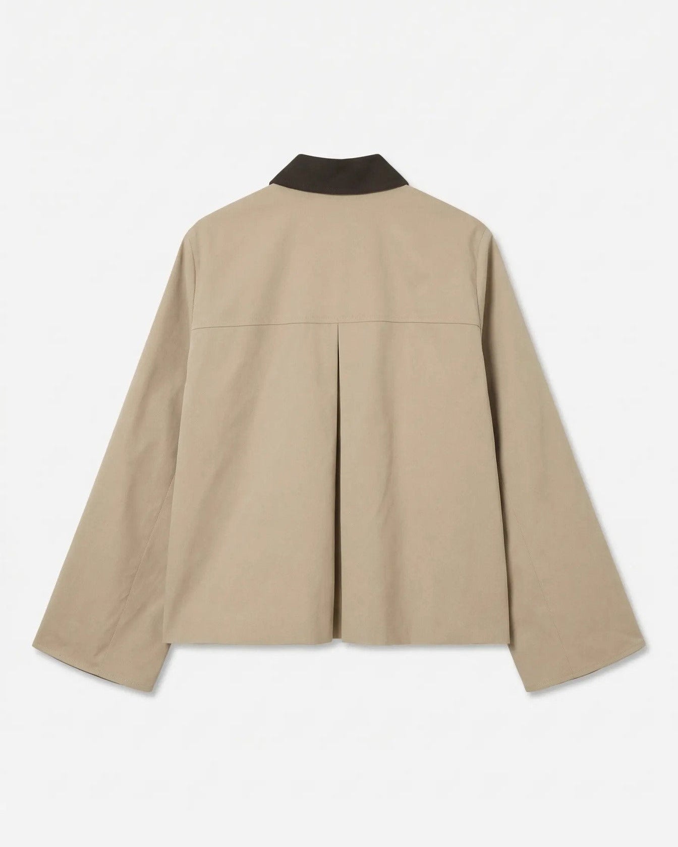 Κοντό μπουφάν Vero Moda μπεζ, flat lay πίσω όψη με κουφόπιετα
