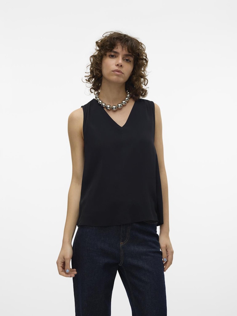 VERO MODA γυναικεία basic μπλούζα από viscose με V-λαιμόκοψη σε μαύρο χρώμα, μπροστινή όψη