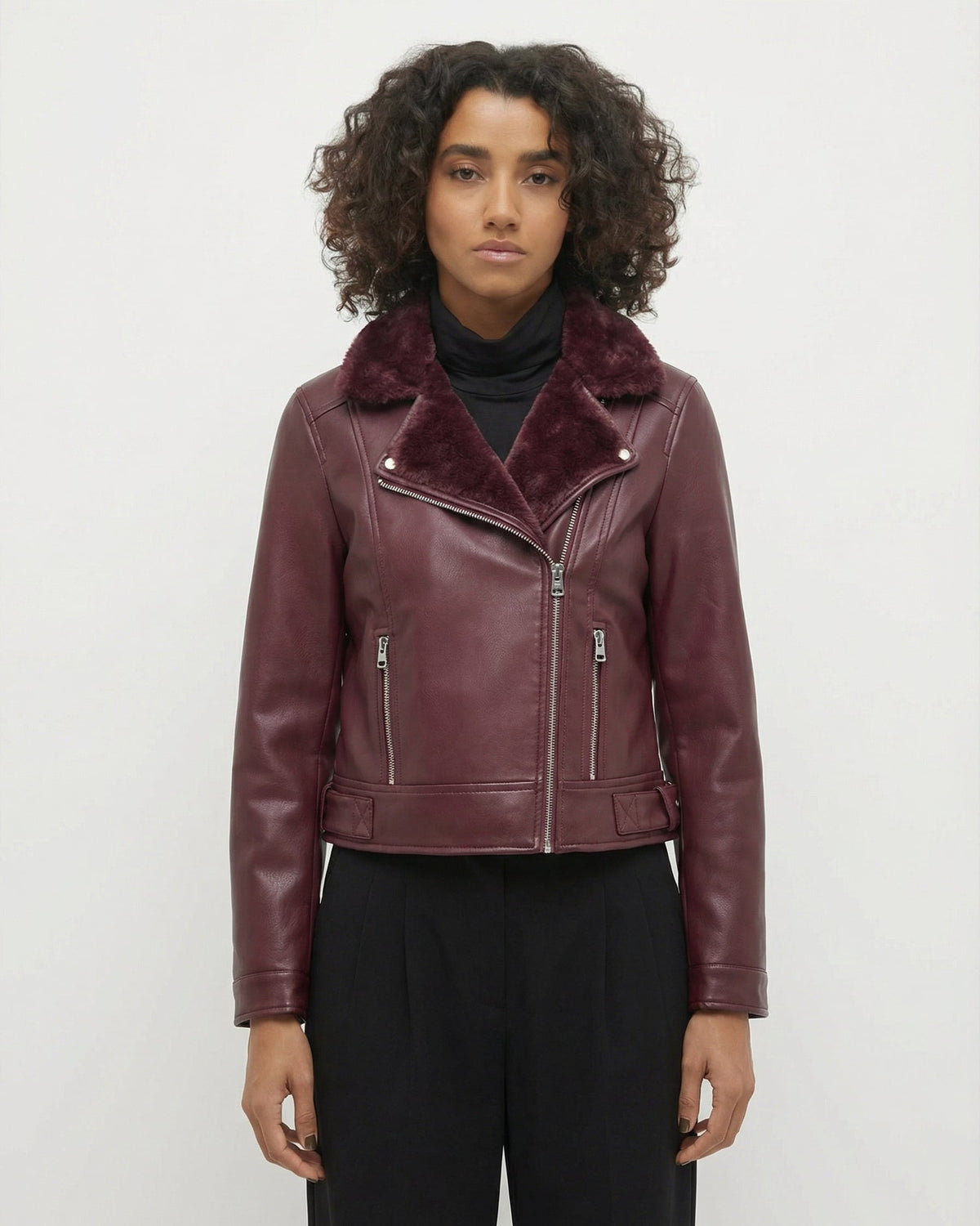 VERO MODA Biker Jacket Οικολογικό Δέρμα Γιακάς Faux Fur Βουργουνδί λεπτομέρεια εφαρμογής μπροστινή όψη