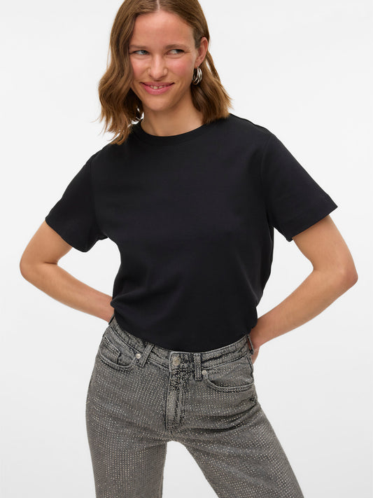 Vero Moda Γυναικείο Μαύρο Basic T-shirt από 100% Οργανικό Βαμβάκι μπροστινή όψη