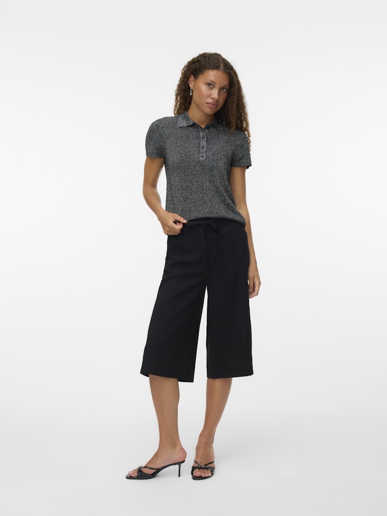 Ολόσωμη εμφάνιση με γυναικείο πλεκτό polo Vero Moda