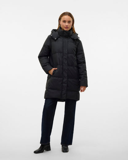 VERO MODA Puffer Jacket - ολόσωμη εμφάνιση