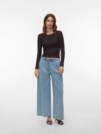 VERO MODA jeans wide leg fit light blue - μπροστινή όψη full body