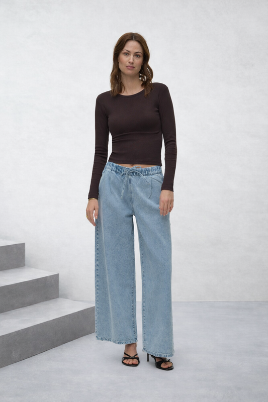 VERO MODA jeans wide leg fit light blue - μπροστινή όψη full body